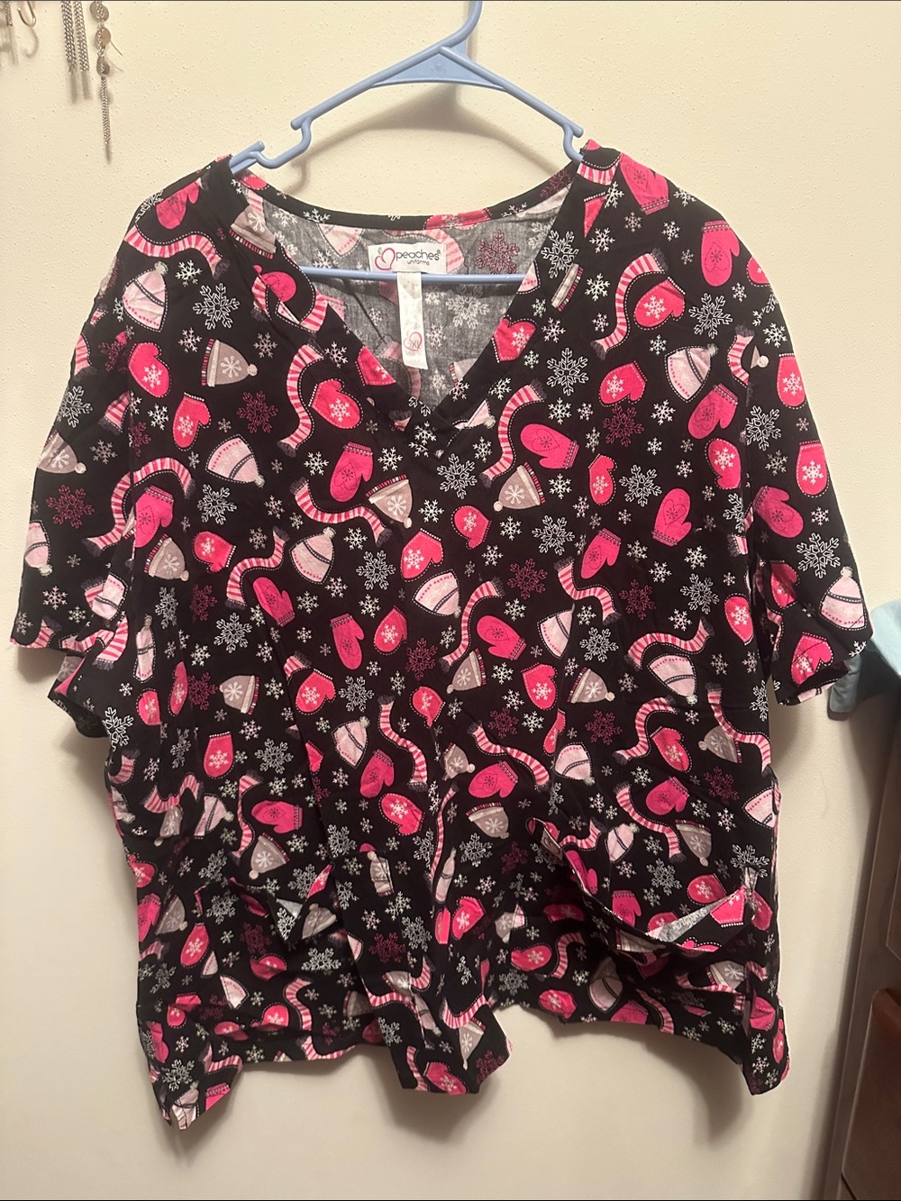 Peaches Uniforms Black Pink Patterned Women's Scrub Top